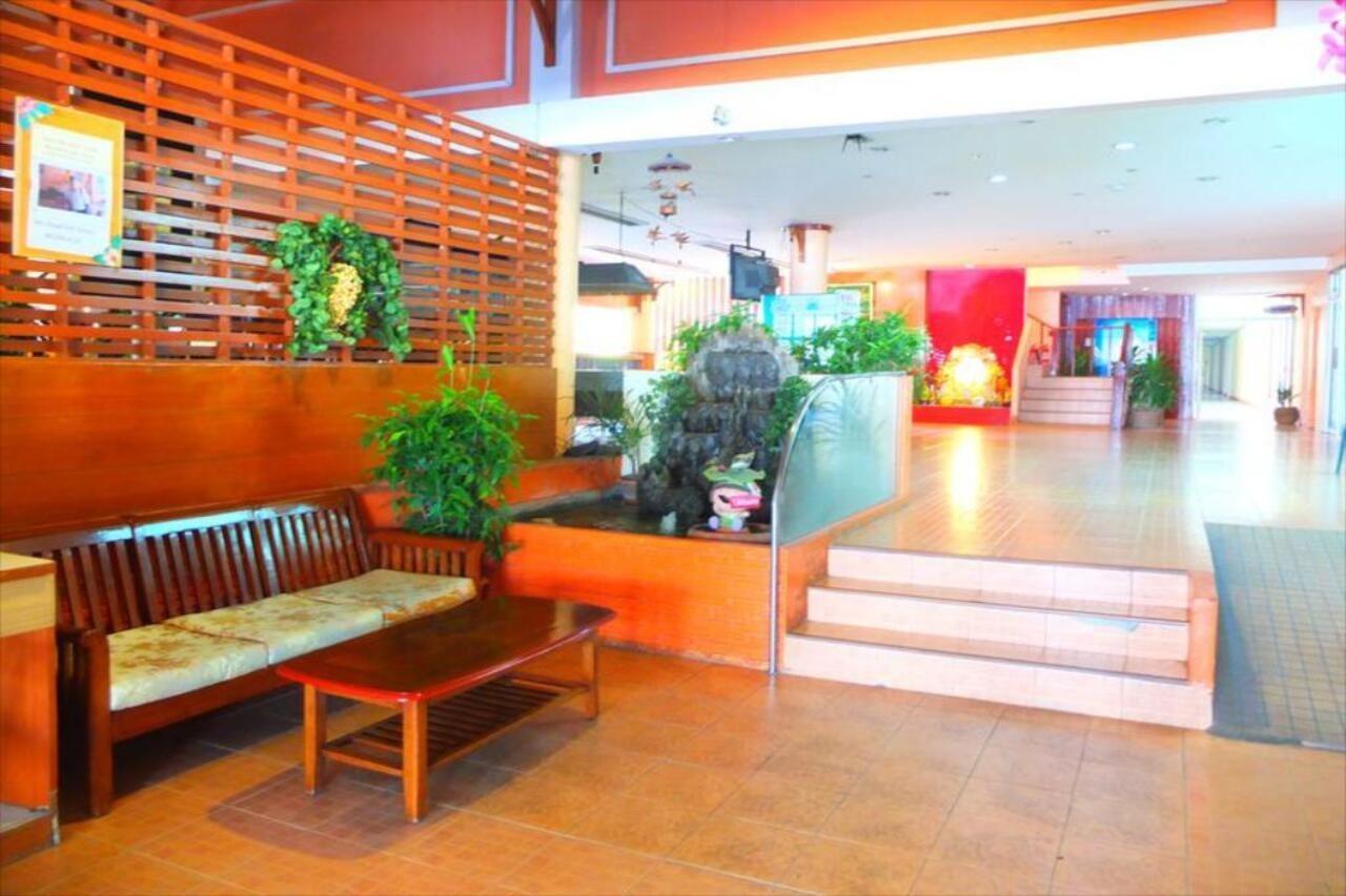 فندق فندق كوين باتايا المظهر الخارجي الصورة
